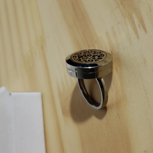Oil diffuser ring - Picture 2 of 3